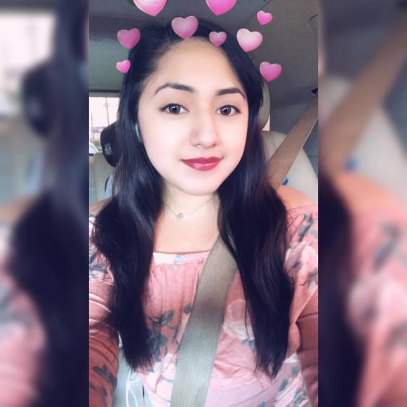 Meet your Posher, Daniela - Picture 1 of 1